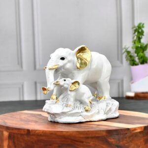 Small Elephant Family for Table Decor