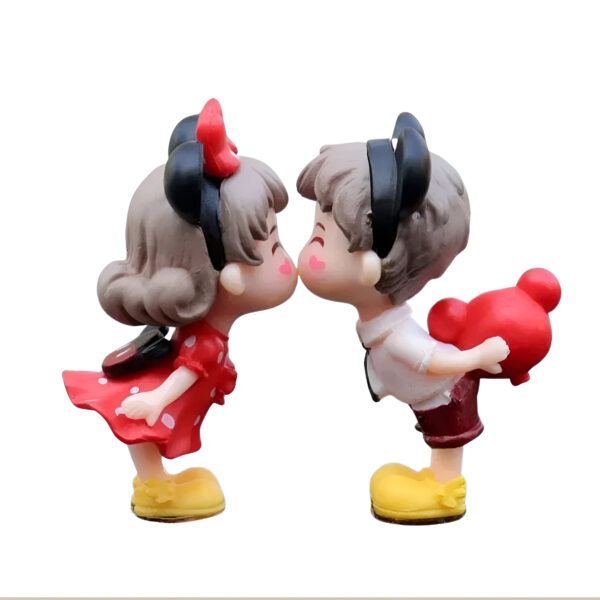 Couple Figurine Resin Kissing Lovers Ornament - Image 8