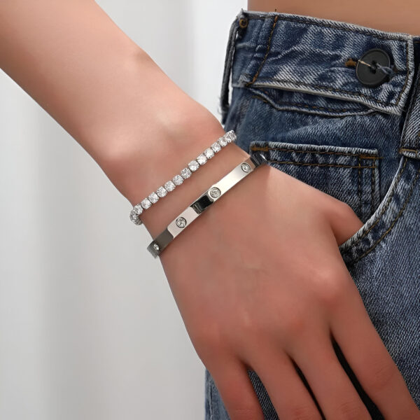 Love Dangles Bracelets Gold Set - Image 4
