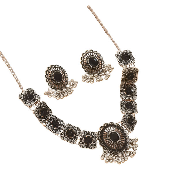 Bohemian Flower Necklace Tassel Set - Image 4