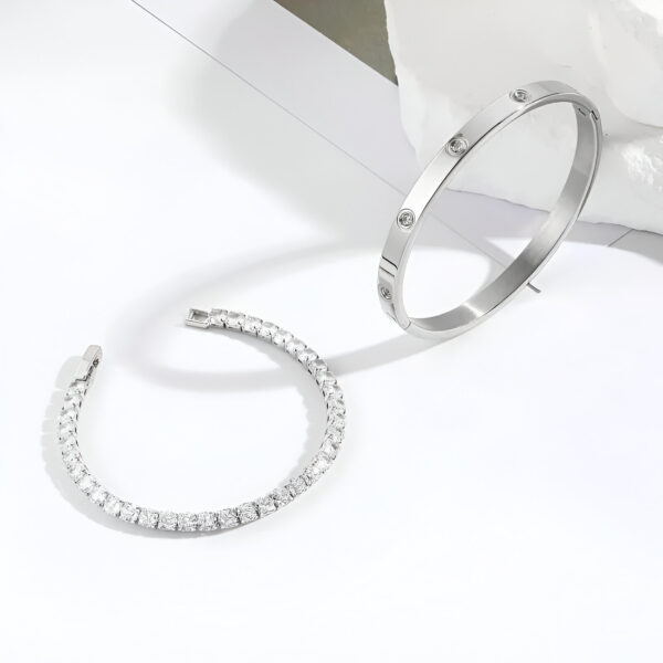 Love Dangles Bracelets Gold Set - Image 11