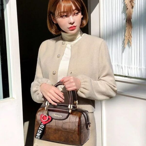 Luxury Crocodile PU Leather Handbag - Image 10