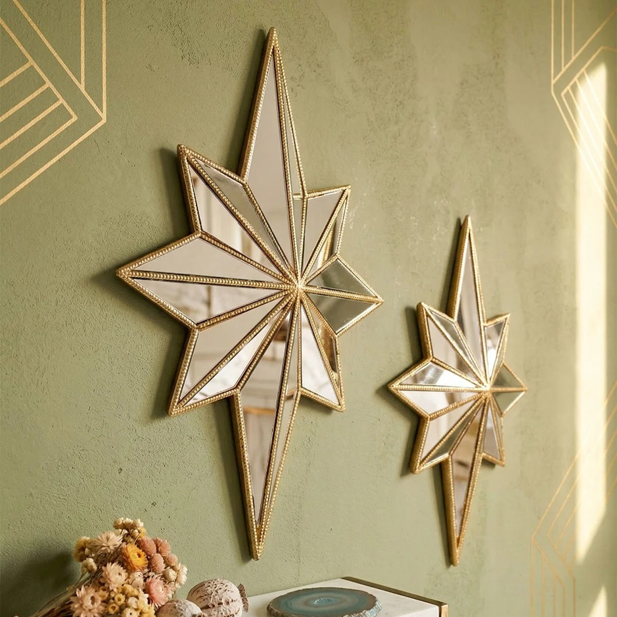Creative mirrored octagonal star wall hanging