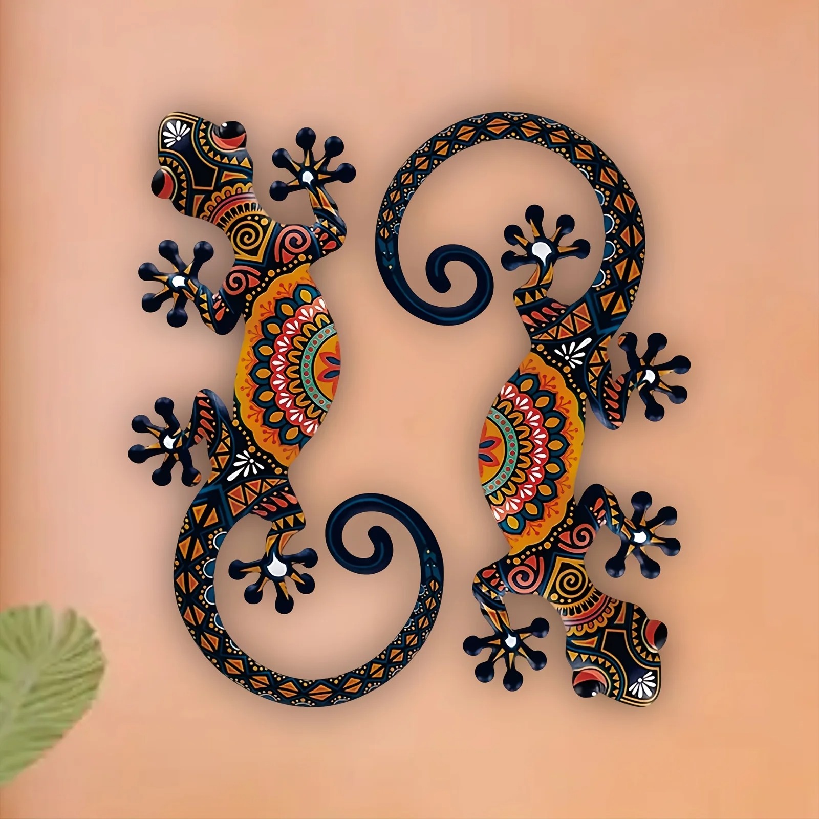 2PCS Metal Gecko Wall Art Set – Colorful Iron Lizard Wall Decor - Image 2